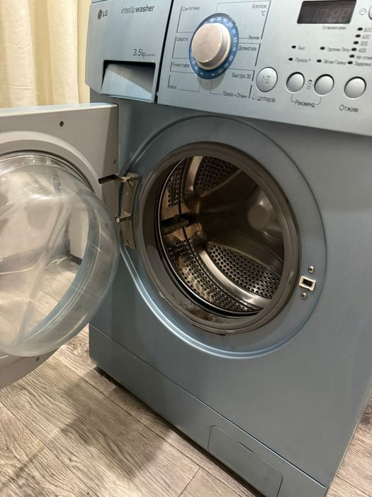 Продам стиральную машинку автомат