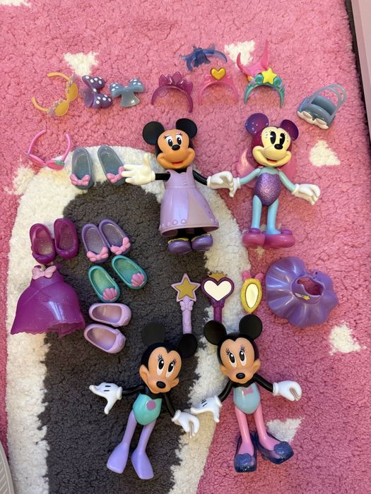 Minnie mouse-lot papusele