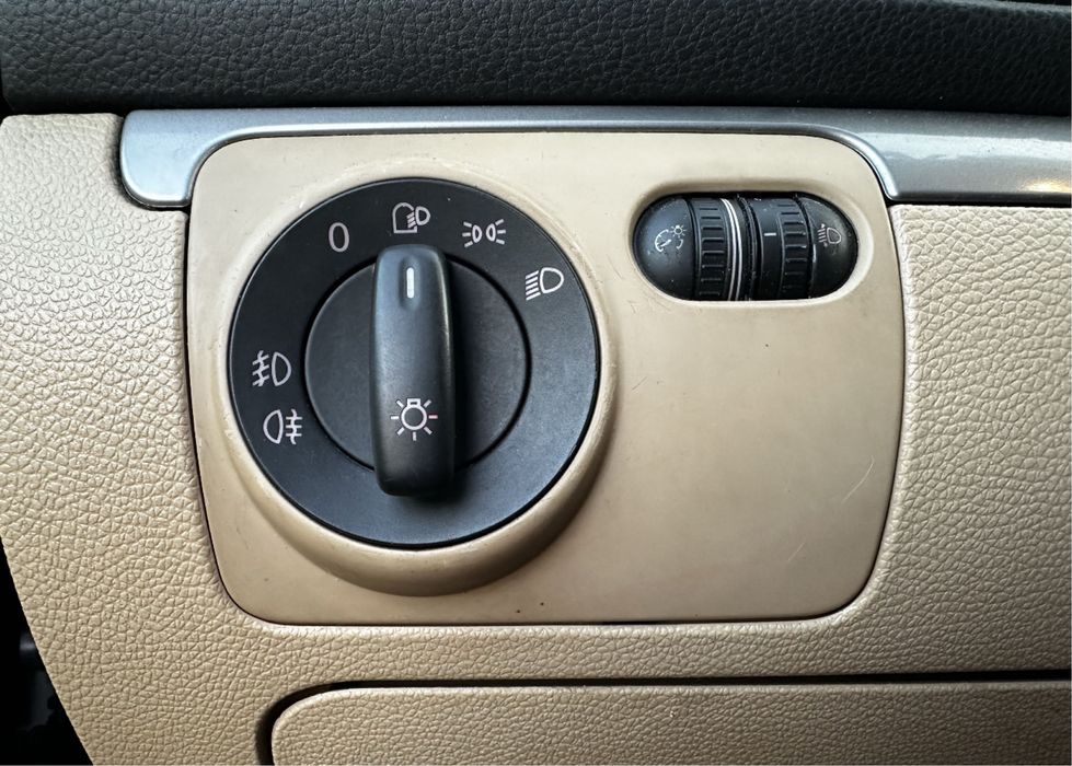 Vand golf 5 automat cu trapa