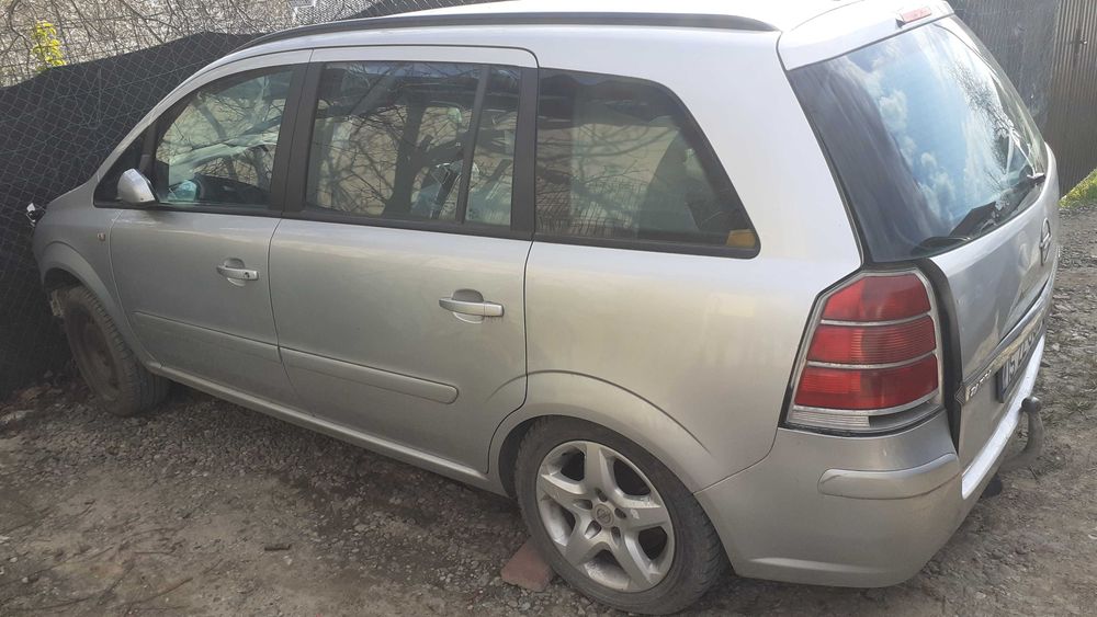 Opel zafira b 19 cdti 2008 6 trepte carlig