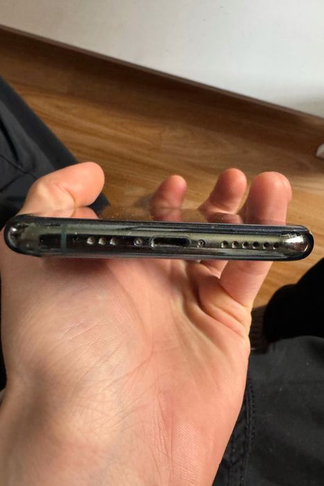 iPhone 11 Pro 256GB – отключен, чист, б/у