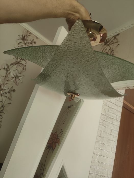 Люстры 2 шт в рабочем состоянии