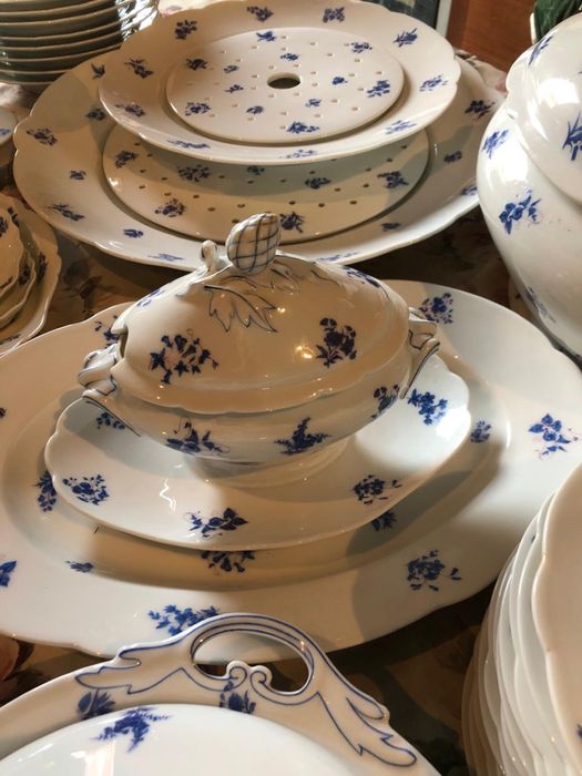 Продам французский сервиз