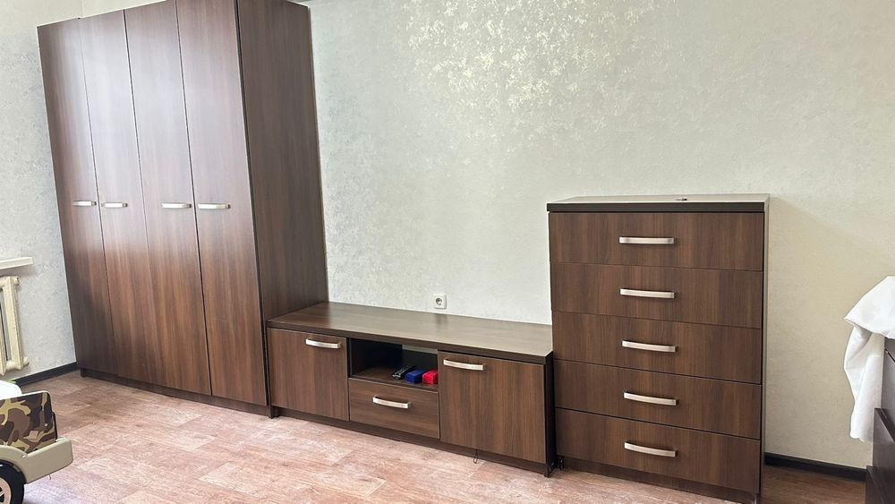 Шифоньер шкаф комод тумба