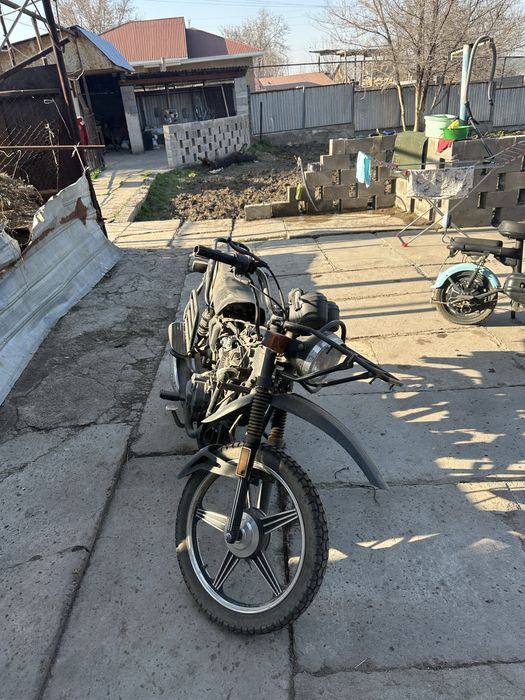 Мотоцикыл 200куб