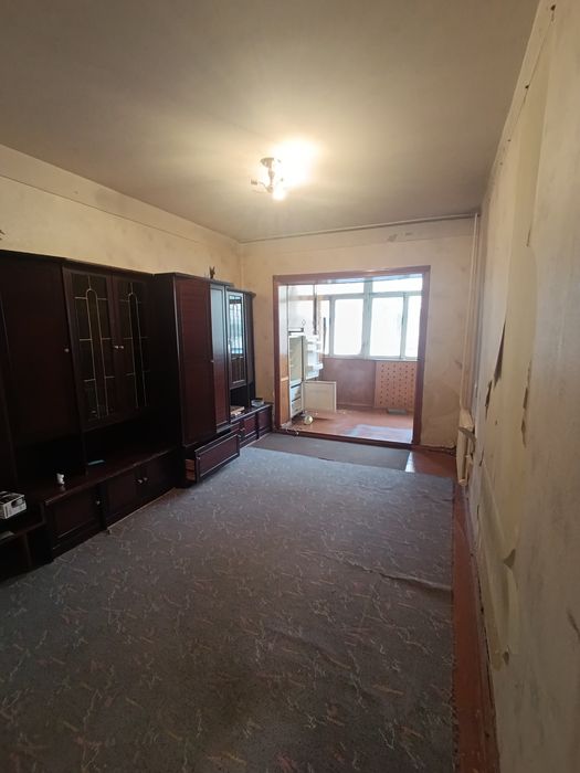 Юнусабад 12, 3/1/5. Балкон 2"6.