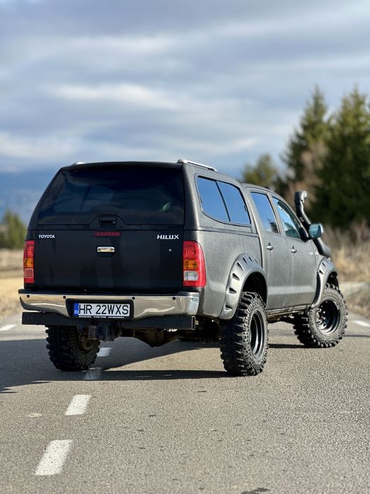 Toyota Hilux 3.0D -4D 2009 automată 200cp
