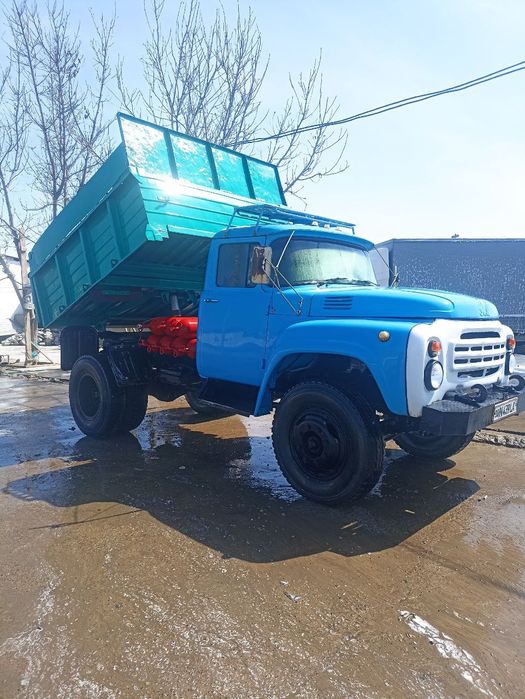 Zil 130 ural mator  srochni sotiladi pul zarur