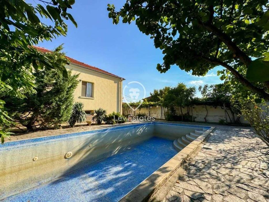 Продава се Къща в Камено - 188 кв.м за 1064 €/кв.м - Снимка #3