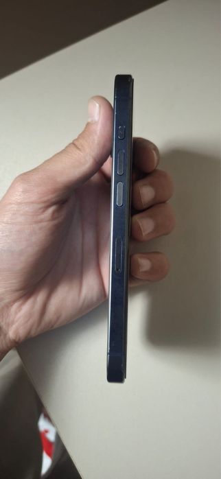 iPhone 15-Pro в хорошем состоянии