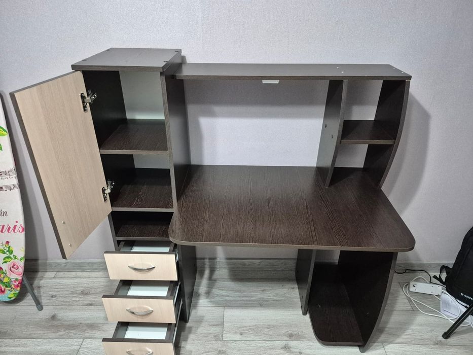 Продам стол для ученика