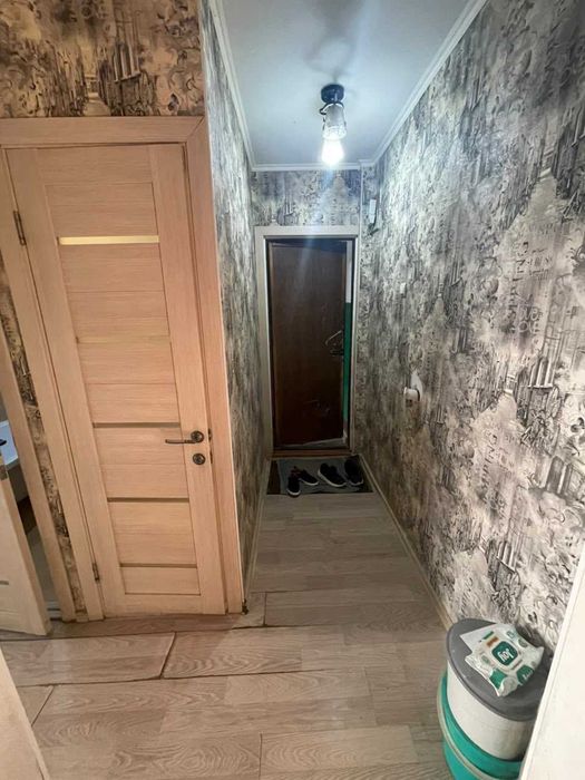 Продам 2-х квартиру, 5 микрорайон.