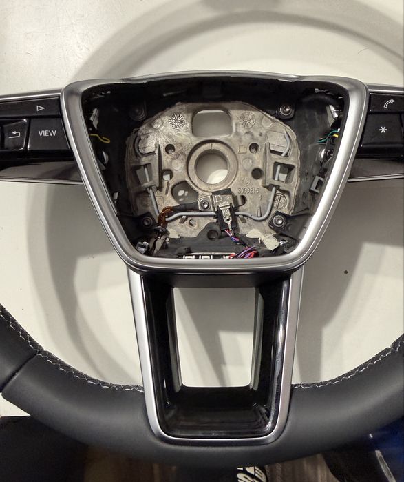 Volan Audi A6 A7 A8 original non S line rotund 3 spite NOU NOUT