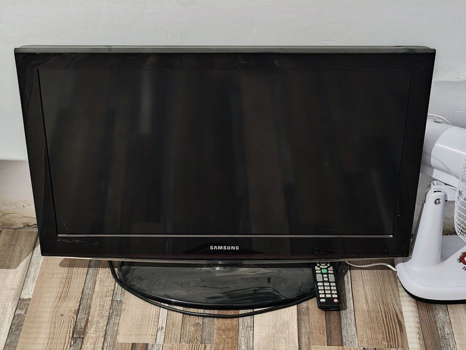 Телевизор Samsung 32 дюйма 81 диагональ