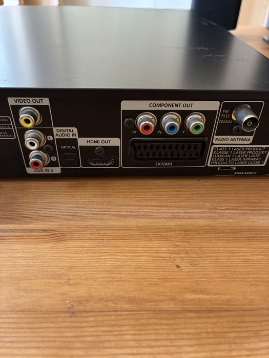 Samsung HT-Z310 blu ray home cinema ( домашно кино )