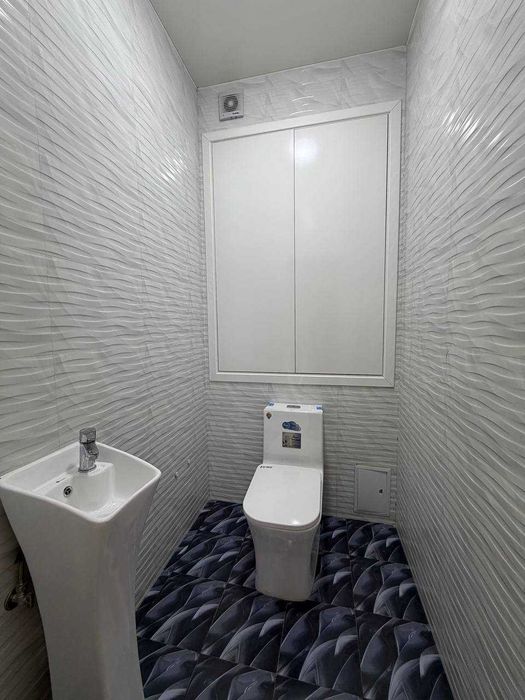 Продаётся 3х комнатная квартира на 2 этаже в центре города звоните