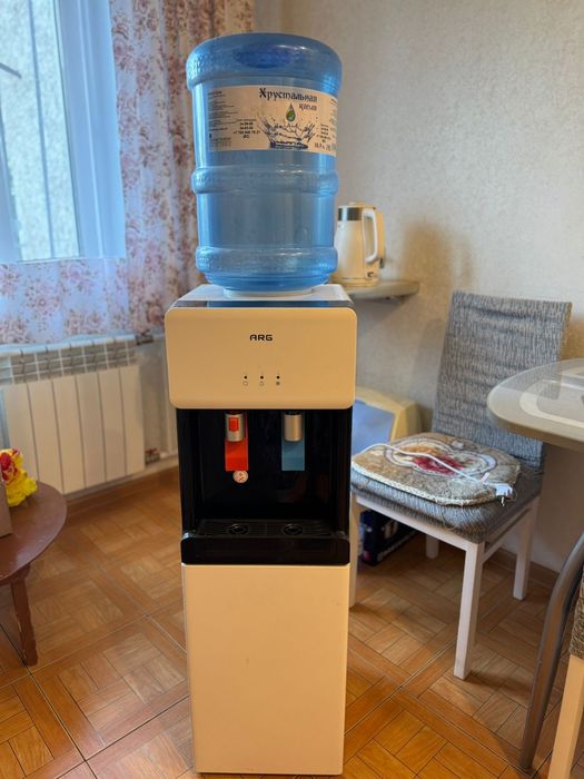 Продам кулер для воды