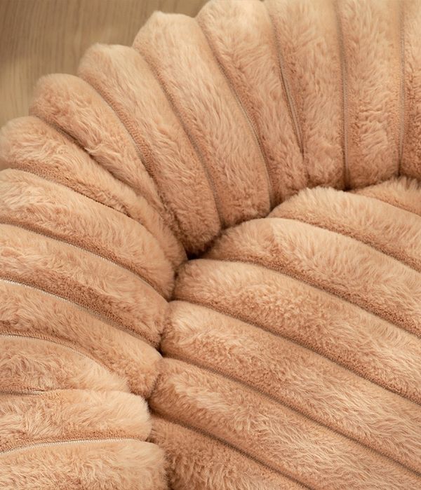 Лежанка для кошек и собак 60 см