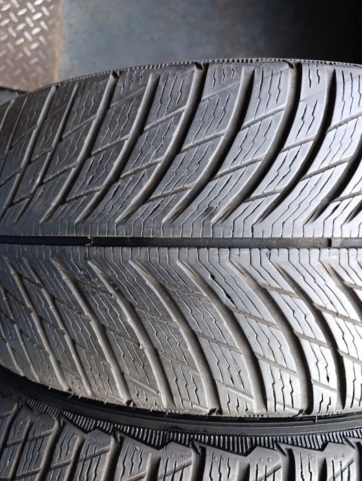 Anvelope de iarnă 225 40 18 Michelin dot 2021