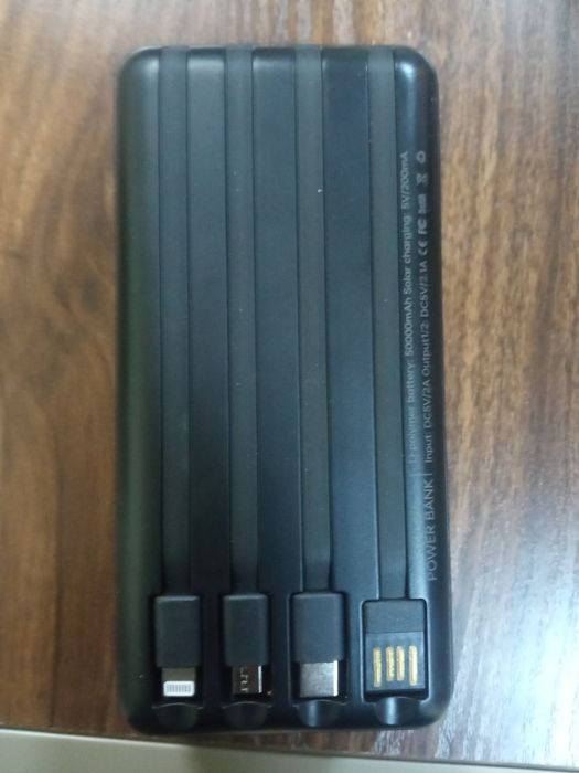 аккумулятор на солнечной энергии (Power Bank).