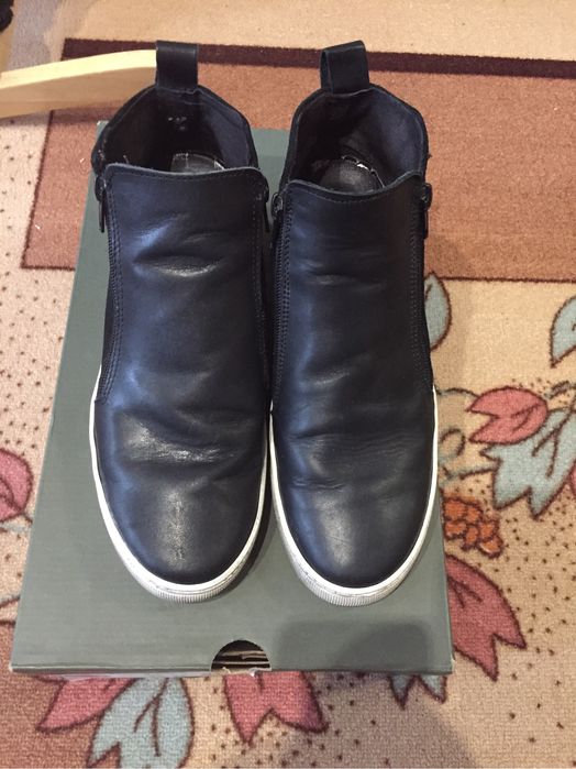 Дамски обувки Lowa и PIELLE MILANO