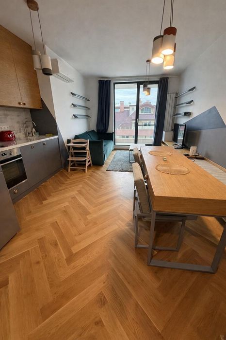 Дава се под наем Тристаен апартамент в София, Витоша - 88 кв.м за 1480 € - Снимка #2