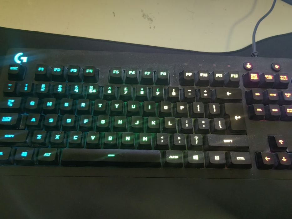 Logitech G213 prodigy