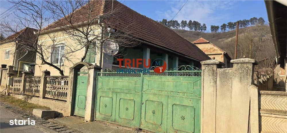 Casă în cartierul Pâclișa 1827mp teren
