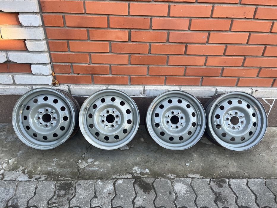 Продам 4  железных дисков