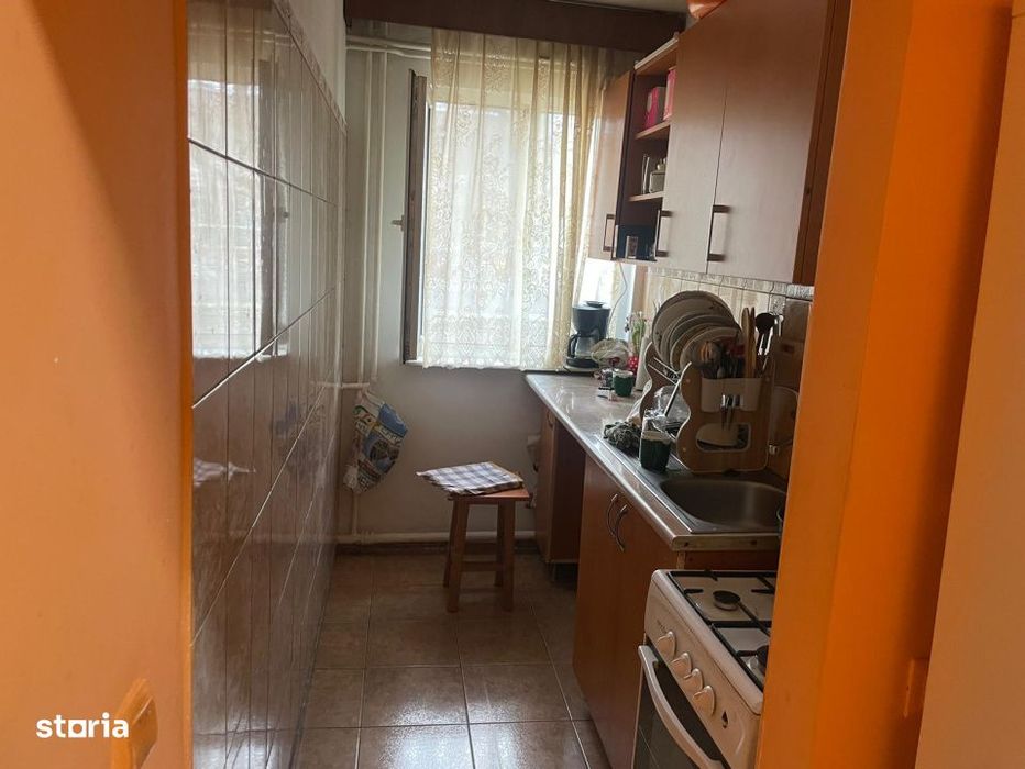 Apartament 2 camere, Craiovita - zona Materna