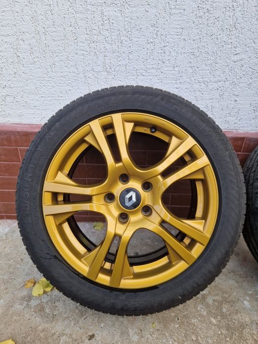 Vand jante r17 de renault.