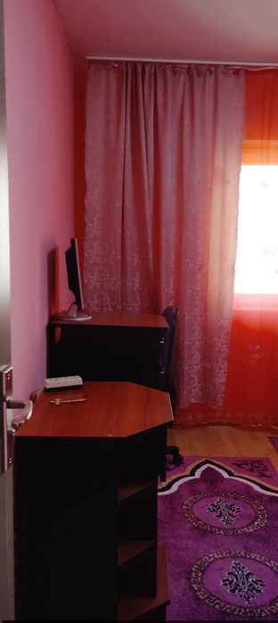 Proprietar vând apartament decomandat