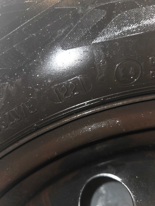 Джанти с гуми 4 бр 195/65/15 VW, Skoda, Audi