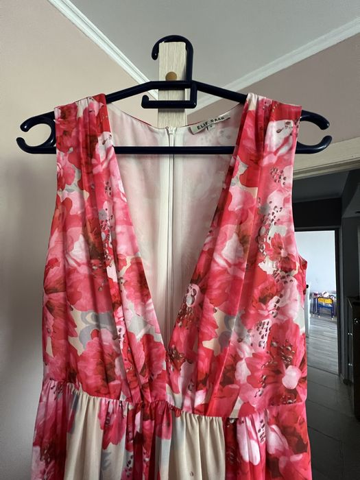 Продаю женское платье