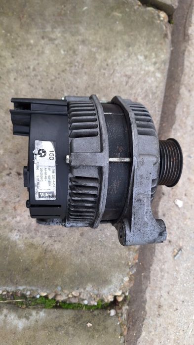 Динамо , компресор ,разпределителен вал и др.