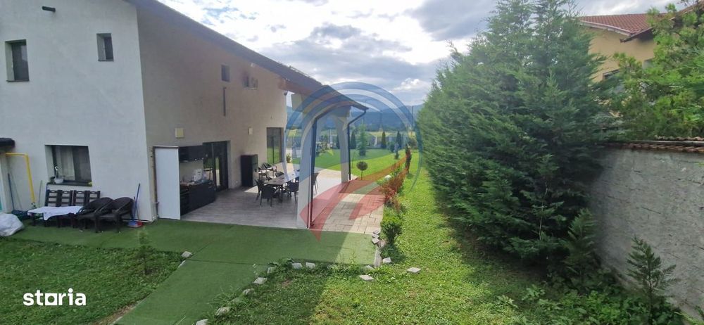 Pensiune  în Călimănești + 2 A-Frame - Teren 5.574 mp - Bonus Mercedes