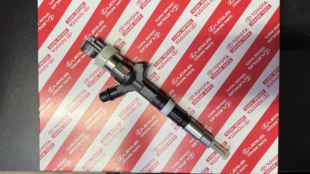 Топливная форсунка Prado 90