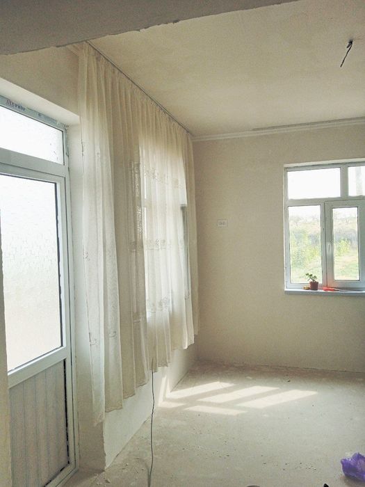 Toshkent viloyati Nurafshonda yangi qurilgan uy sotladi 2 sotix 4 xona