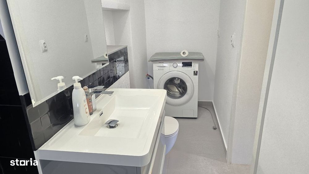 Vand apartament 2 camere decomandat, Deva, I. Maniu, etaj 3, mobilat