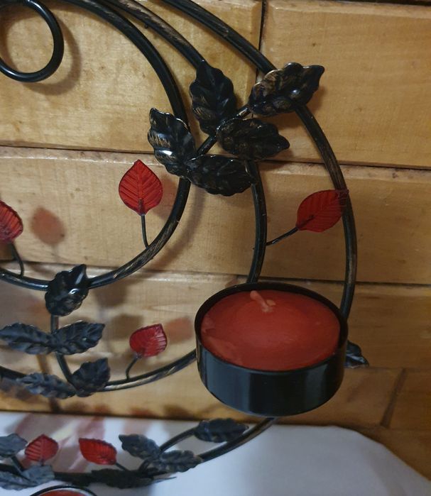 Decorațiune perete cu lumânări