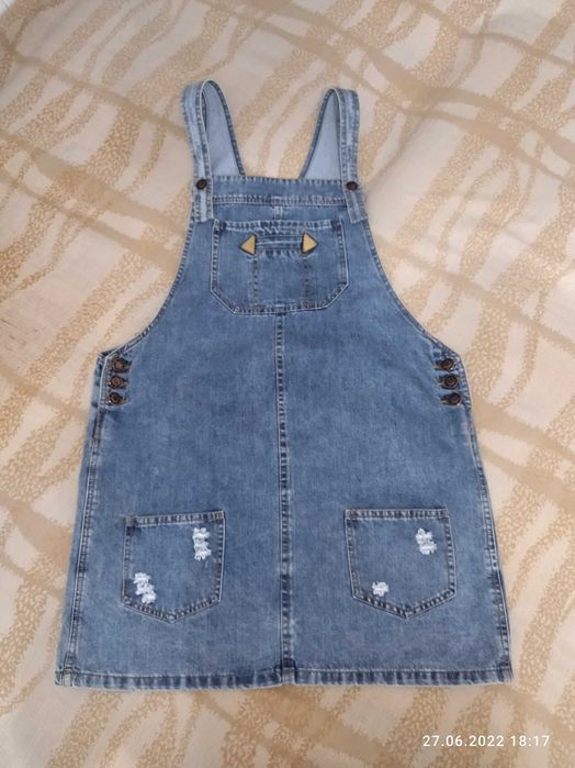 Джинсовый сарафан, на 10 - 11 лет.