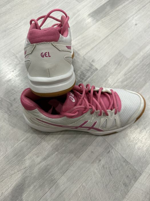 Спортни обувки Asics