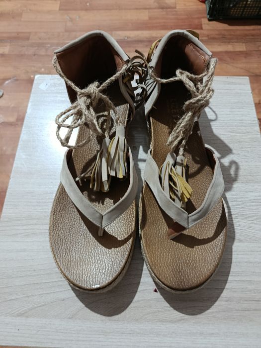 Продам летнюю турецкую обувь