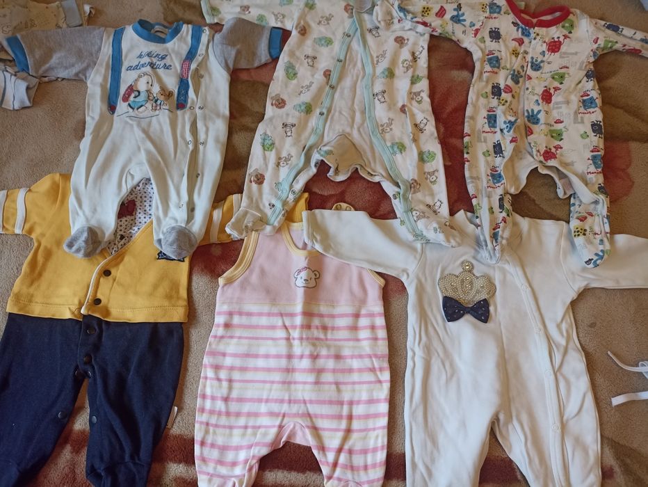 Продам детские вещи