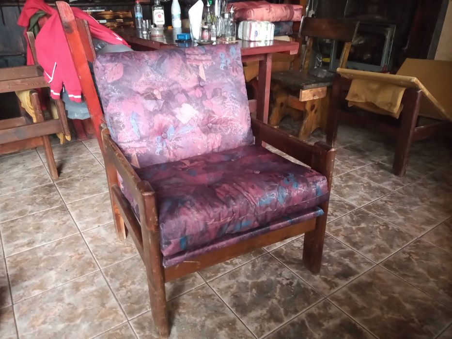 Дървени фотьойли