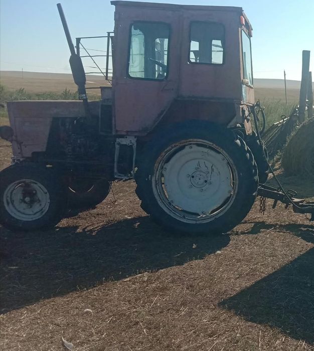 Продам трактор Т25