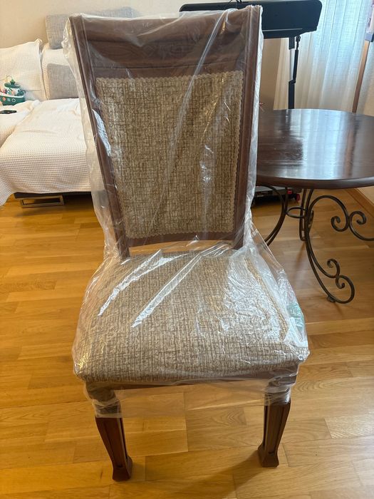 Стулья для гостиной в отличном состоянии