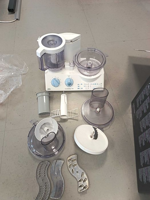 Robot de bucatarie Braun Combimax 700