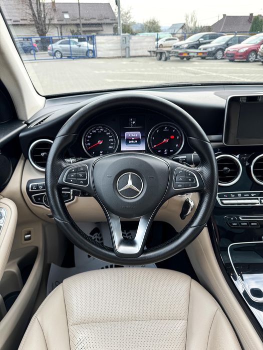 Mercedes GLC 250  . 4 matic.