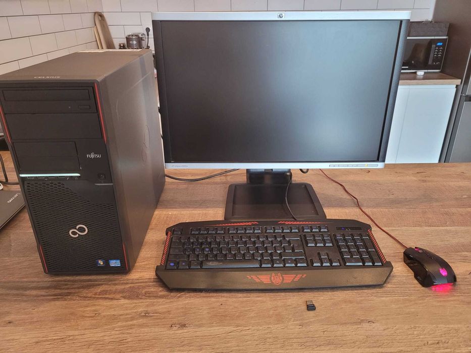 Sistem PC i5, 16GB, 2xSSD, GTX750 + periferice + monitor